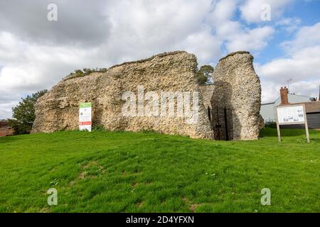 Murs des ruines historiques du château de Walden, Saffron Walden, Essex, Angleterre, Royaume-Uni Banque D'Images