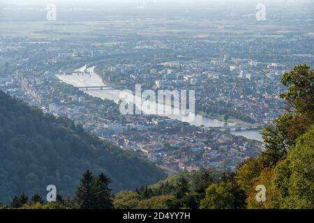 Vue depuis le Königstuhl sur Heidelberg Banque D'Images