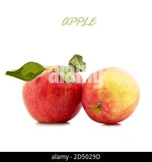 Pommes isolées. Pommes rouges isolées sur fond blanc Banque D'Images
