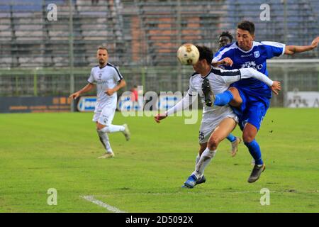 Ligue Pro , Groupe C , 4ème jour . Stade 'Marcello Torre' . Paganese - Cavese 0 -0Fabrizio Bramati , n.6 Paganese Marco Cuckerullo , n.15 Cavese (photo de Pasquale Senatore / Pacific Press/Sipa USA) Banque D'Images