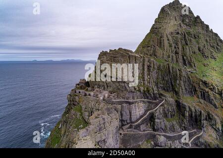 Old Lighthouse, Skellig Michael, une partie des rochers Skellig, comté de Kerry, Irlande Banque D'Images