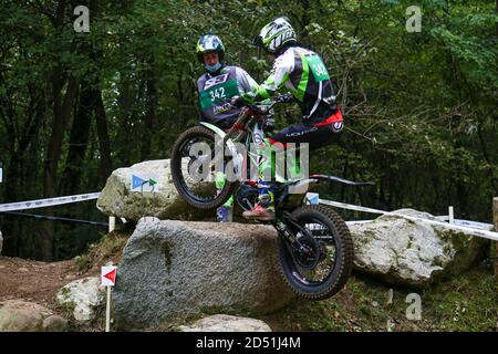 Pau Dinares (Vertigo / Trial 125) pendant le Championnat du monde de Trial FIM Hertz (Round 4) au circuit moto Club Lazzate le 11 octobre 2020 à Lazzate Banque D'Images