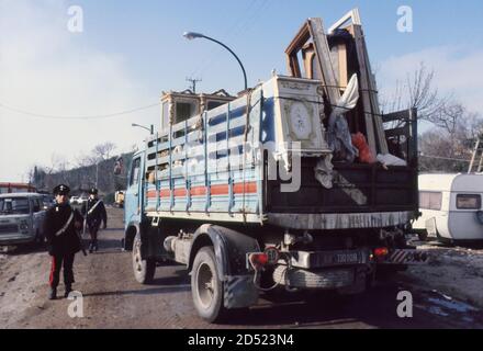 - terremeto à Irpinia (novembre 1980) - tremblement de terre à Irpinia (Novembre 1980) Banque D'Images