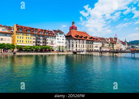 Reuss et Lucerne ou Zürich city centre view, Suisse centrale Banque D'Images