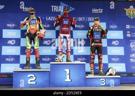 Matteo Grattarola, champion du World Trial 2, avec Alexandre Ferrer (2) et Toby Martyn (3) lors de la cérémonie de remise du titre mondial au moto Club Lazzate Banque D'Images