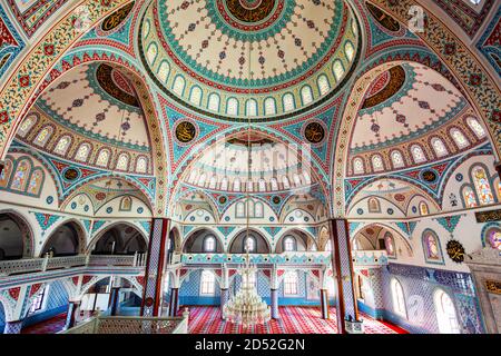 Manavgat, TURQUIE - 08 NOVEMBRE 2019 : Merkez Kulliye Cami ou la Mosquée centrale Manavgat est la plus grande mosquée de la région d'Antalya en Turquie Banque D'Images