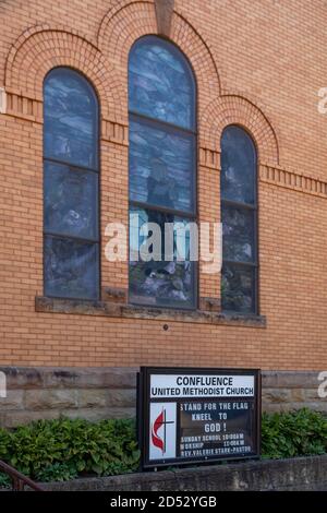 Confluence, Pennsylvanie - le forum de l'United Methodist Church commente les Black Lives Matter police brutalités manifestations. Le message lu Banque D'Images