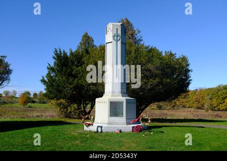 Monument aux soldats inconnus, dédié par le DAR en 1931, dans la région de Saratoga National Historical Park Banque D'Images