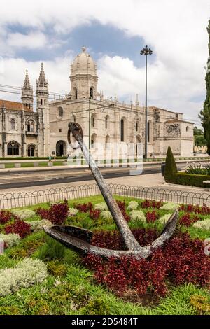 Belle vue sur l'ancienne église historique, à côté du monastère de Jeronimos, dans le centre de Lisbonne, Portugal Banque D'Images