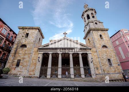 BERMEO, ESPAGNE – 17 AOÛT 2017 : Église de Sainte Marie de l'Assomption. Il est de la plus récente église à Bermeo. Banque D'Images