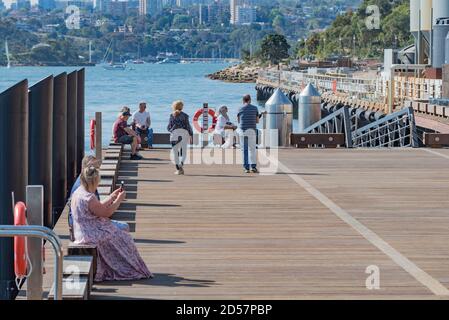 Barangaroo, Sydney, Aust octobre 2020 : la nouvelle crique de Watermans a été ouverte au public pour fournir un espace public de 11 000 m2 à côté du port Banque D'Images