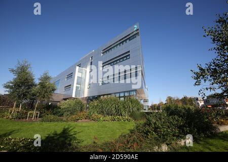 Kilmarnock, East Ayrshire, Écosse, Royaume-Uni 30 septembre 2019 ; Ayrshire College un bâtiment moderne construit sur le site de l'ancienne usine Johnnie Walker.Formé en août 2013 à la suite d'une fusion entre Ayr College, Kilmarnock College et les campus Largs et Kilwinning de James Watt College, Banque D'Images