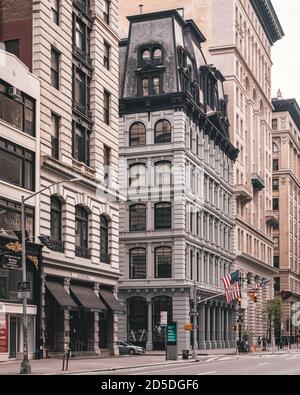 Architecture à l'intersection de la 5e Avenue et de la 19e rue dans le quartier Flatiron, Manhattan, New York Banque D'Images