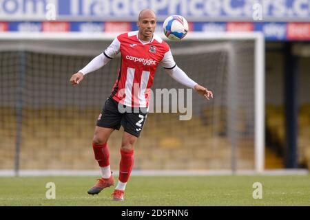 Roots Hall à Southend, Royaume-Uni. 10 octobre 2020 Jake Caprice d'Exeter City en action pendant le match de la Sky Bet League Two entre Southend United et Exeter City Banque D'Images