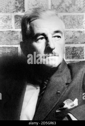 William Faulkner. Portrait de l'écrivain américain William Cuthbert Faulkner (1897-1962) par Carl Van Vechten, 1954 Banque D'Images