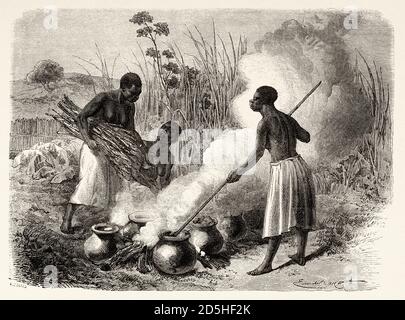 Fabrication de bière dans la région d'Unyamwezi, Tanzanie, Afrique. Vieux XIX siècle gravé du Tour du monde 1864 Banque D'Images