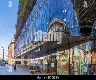 Praha: Immeuble de bureaux moderne dans la rue Narodni à Nove Mesto, Nouvelle ville, Praha, Prag, Prague, Tchèque Banque D'Images