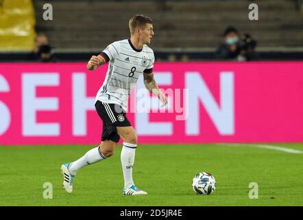 Cologne, Allemagne. 13 octobre 2020. Firo: 13.10.2020 football, Soccer: UEFA NATIONS LEAGUE, Landerspiel Nationalmannschaft Allemagne, GER - Suisse, SUI 3: 3 Toni KROOS, GER, action individuelle | usage dans le monde crédit: dpa/Alamy Live News Banque D'Images