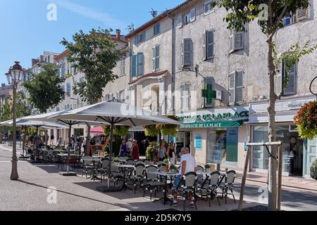 Antibes (sud-est de la France) : place nationale dans la vieille ville Banque D'Images