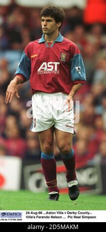 24-août-96 ...Aston Villa / Comté de Derby. Villa Ferando Nelson Banque D'Images