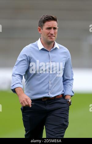 Lee Johnson, gestionnaire d'Oldham Athletic Banque D'Images