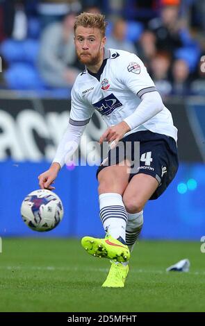 Matthew Mills de Bolton Wanderers Banque D'Images