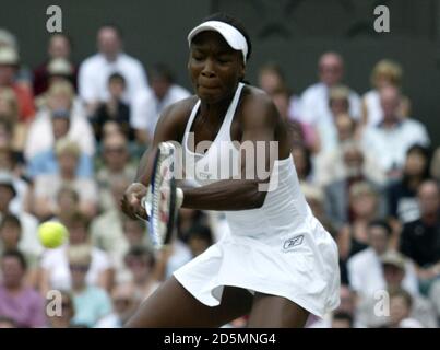 Venus Williams des États-Unis en action lors de sa finale féminine Match contre Lindsay Davenport des États-Unis Banque D'Images