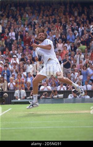 Goran Ivanisevic célèbre la victoire Banque D'Images