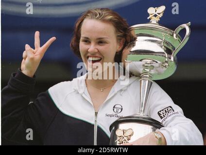 Martina Hingis en Suisse contre l'Amélie Mauresmo en France. Hingis a gagné 6-2, 6-3. Banque D'Images