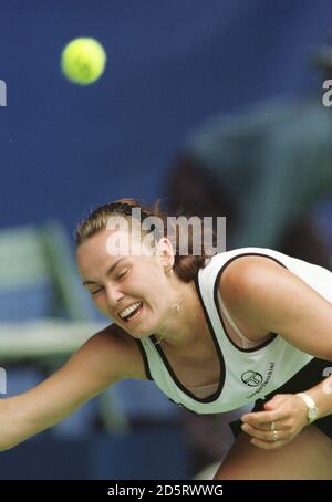 Martina Hingis en Suisse contre l'Amélie Mauresmo en France. Hingis a gagné 6-2, 6-3. Banque D'Images