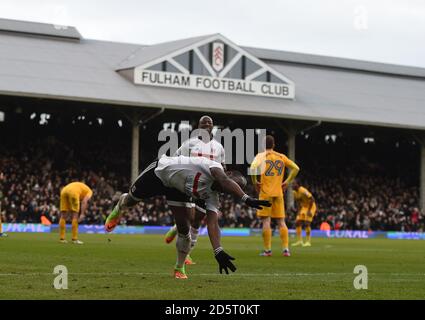 Neeskens Kebano de Fulham célèbre son troisième but Banque D'Images