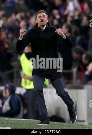 Le Manager de Barcelone Luis Enrique célèbre après Layvin Kurzawa de Paris Saint-Germain Marque un but personnel pour la deuxième partie du match de Barcelone Banque D'Images