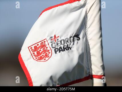 Vue générale sur le drapeau d'angle de St. George's. Banque D'Images