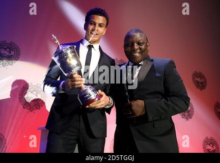 DELE Alli reçoit le Prix du Jeune joueur de l'année lors des Professional football Association Awards 2017 au Grosvenor House Hotel, Londres Banque D'Images