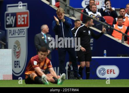 Stuart McCall, directeur de Bradford City, sur la ligne de contact Banque D'Images