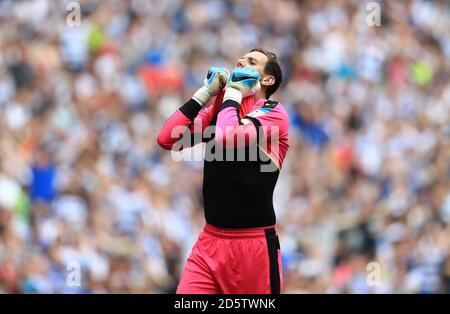 Danny Ward, gardien de but de la ville de Huddersfield, a manqué une chance pour son équipe au début du match lors de la finale du championnat Sky Bet au stade Wembley, Londres, le 29 mai 2017 Banque D'Images