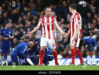 Charlie Adam (au centre) de Stoke City réagit pendant le match Banque D'Images