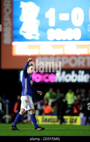 Craig Gardner, de Birmingham City, célèbre le coup de sifflet final Banque D'Images