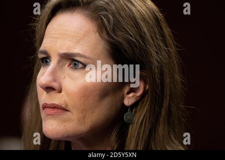 Washington, États-Unis d'Amérique. 14 octobre 2020. La juge Amy Coney Barrett assiste à la troisième journée de son audience de confirmation du Sénat devant la Cour suprême de Capitol Hill à Washington, DC, le 14 octobre 2020. Credit: Erin Schaff/Pool via CNP | usage dans le monde crédit: dpa/Alay Live News Banque D'Images