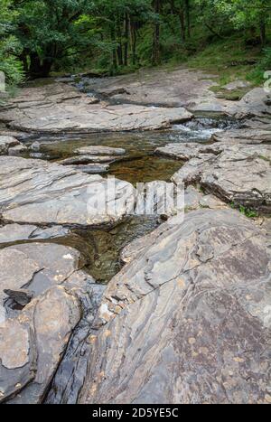 La rivière East Okement sur Dartmoor à Devon Banque D'Images