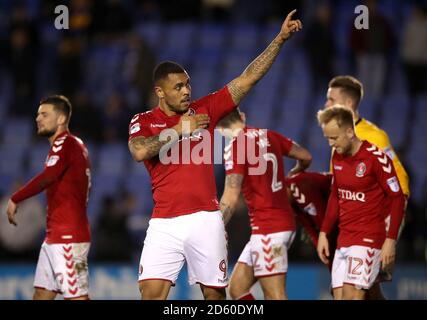 Josh Magennis, de Charlton Athletic, célèbre après le match Banque D'Images