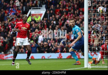 Paul Pogba de Manchester United marque le premier but de son camp le jeu Banque D'Images