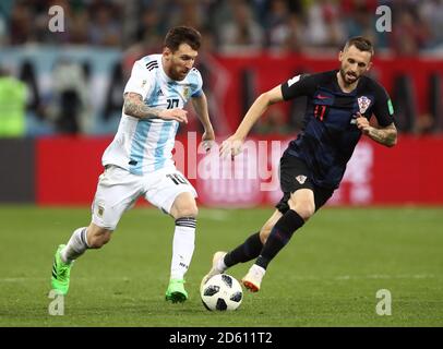 Lionel Messi en Argentine (à gauche) et Marcelo Brozovic en Croatie en action Banque D'Images