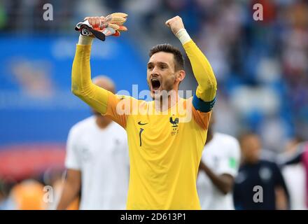 Le gardien de but de France Hugo Lloris célèbre après le match Banque D'Images