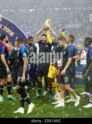 Olivier Giroud (au centre) célèbre après la finale de la coupe du monde de la FIFA 2018 au stade Luzhniki à Moscou, le 15 juillet 2018 Banque D'Images