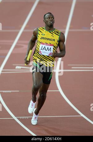 Photo du fichier : Usain Bolt essaie pour l'équipe de football australienne Central Coast Mariners. La Jamaïque Usain boulon après leur 4x100m relais chaleur ... Sport - Jeux du Commonwealth 2014 - neuvième jour ... 01-08-2014 ... Glasgow - Hampden Park ... Royaume-Uni ... Le crédit photo devrait se lire comme suit : EMPICS Sport/EMPICS Sport. Référence unique n° 20551493 ... Banque D'Images