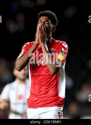 Le Recco Hackett-Fairchild de Charlton Athletic réagit Banque D'Images