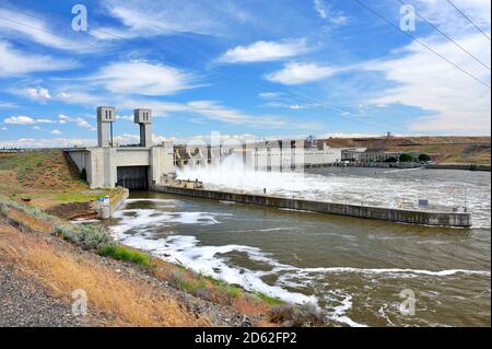 Barrage John Day Banque D'Images