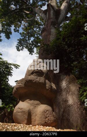 Grand-mère rock sculpture sculpture,Olmèque La Venta Park. Villahermosa, Tabasco, Mexique. Banque D'Images