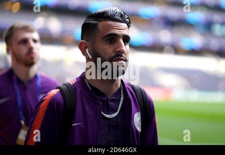 Le Riyad Mahrez de Manchester City arrive au stade Tottenham Hotspur Banque D'Images